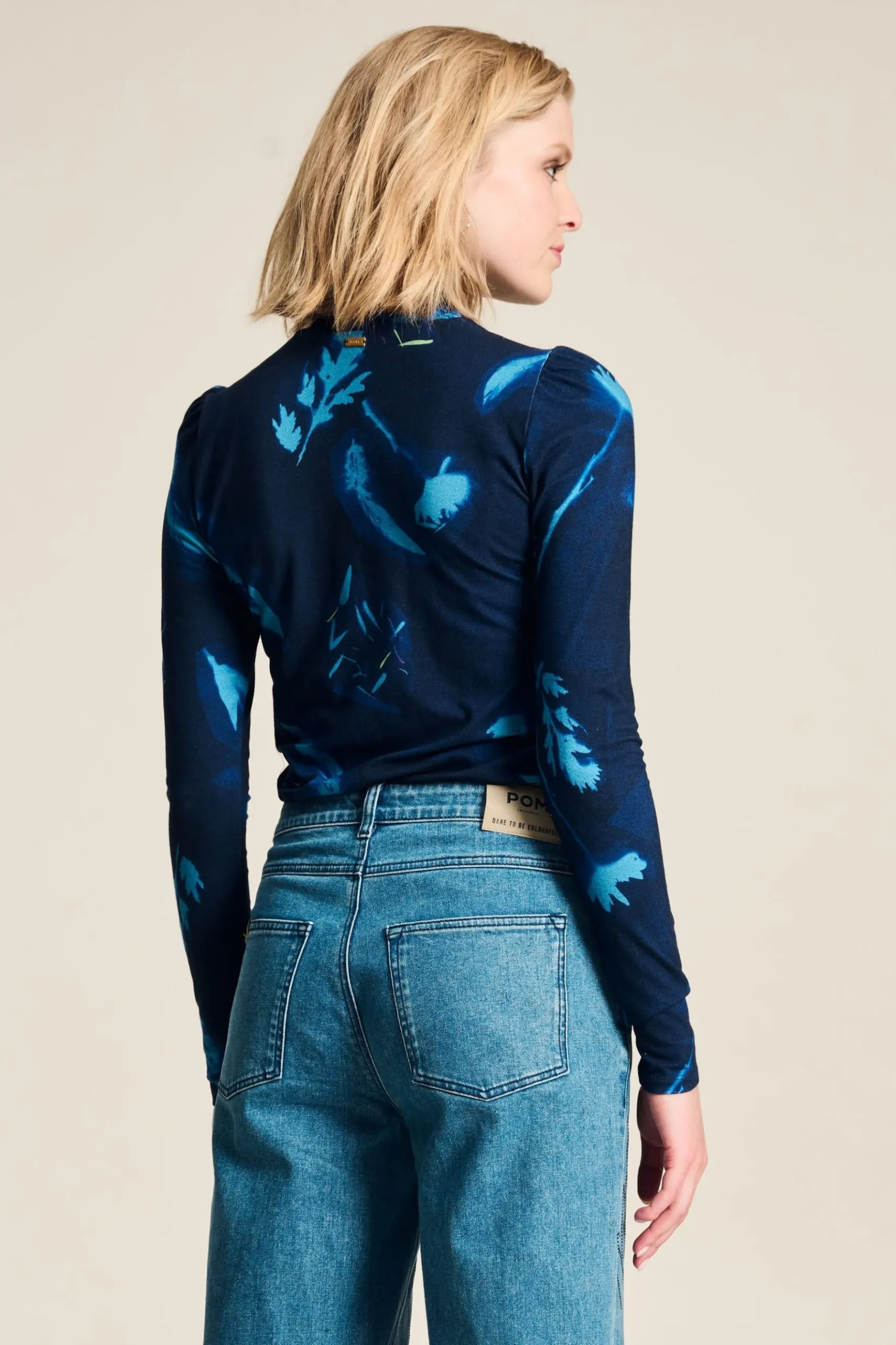 POM Amsterdam TURTLENECK Feathers and Florals Discount